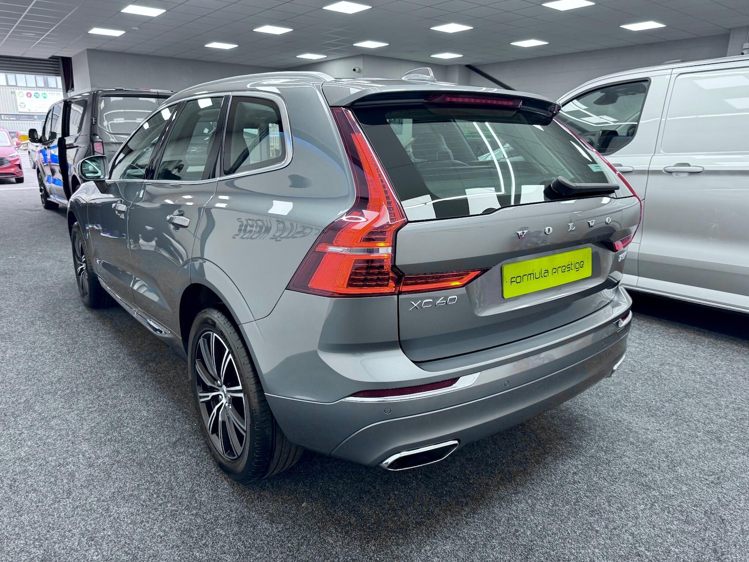 Used Volvo XC60 2017 for sale - 76457208: Photo 7