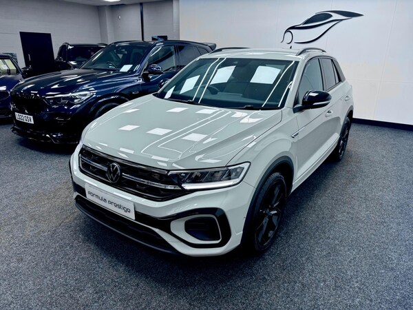 Used Volkswagen T-Roc 2023 for sale - 76084488: Photo 2