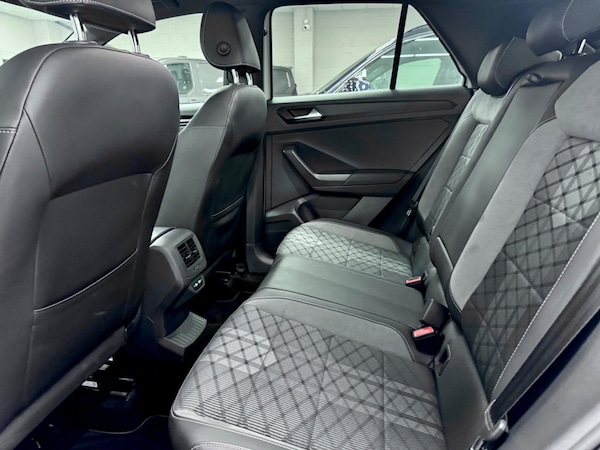 Used Volkswagen T-Roc 2023 for sale - 76084488: Photo 31