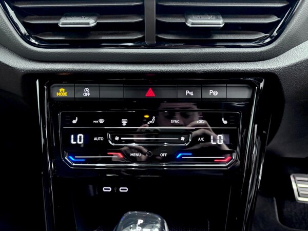 Used Volkswagen T-Roc 2023 for sale - 76084488: Photo 37