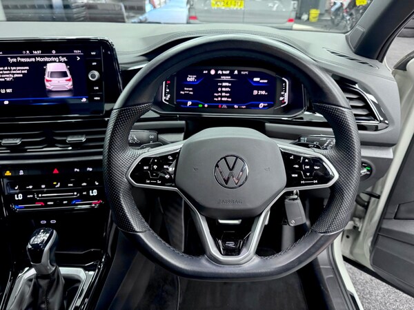 Used Volkswagen T-Roc 2023 for sale - 76084488: Photo 43