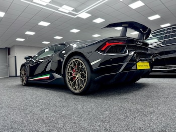 Used Lamborghini Huracan 2018 for sale - 75532361: Photo