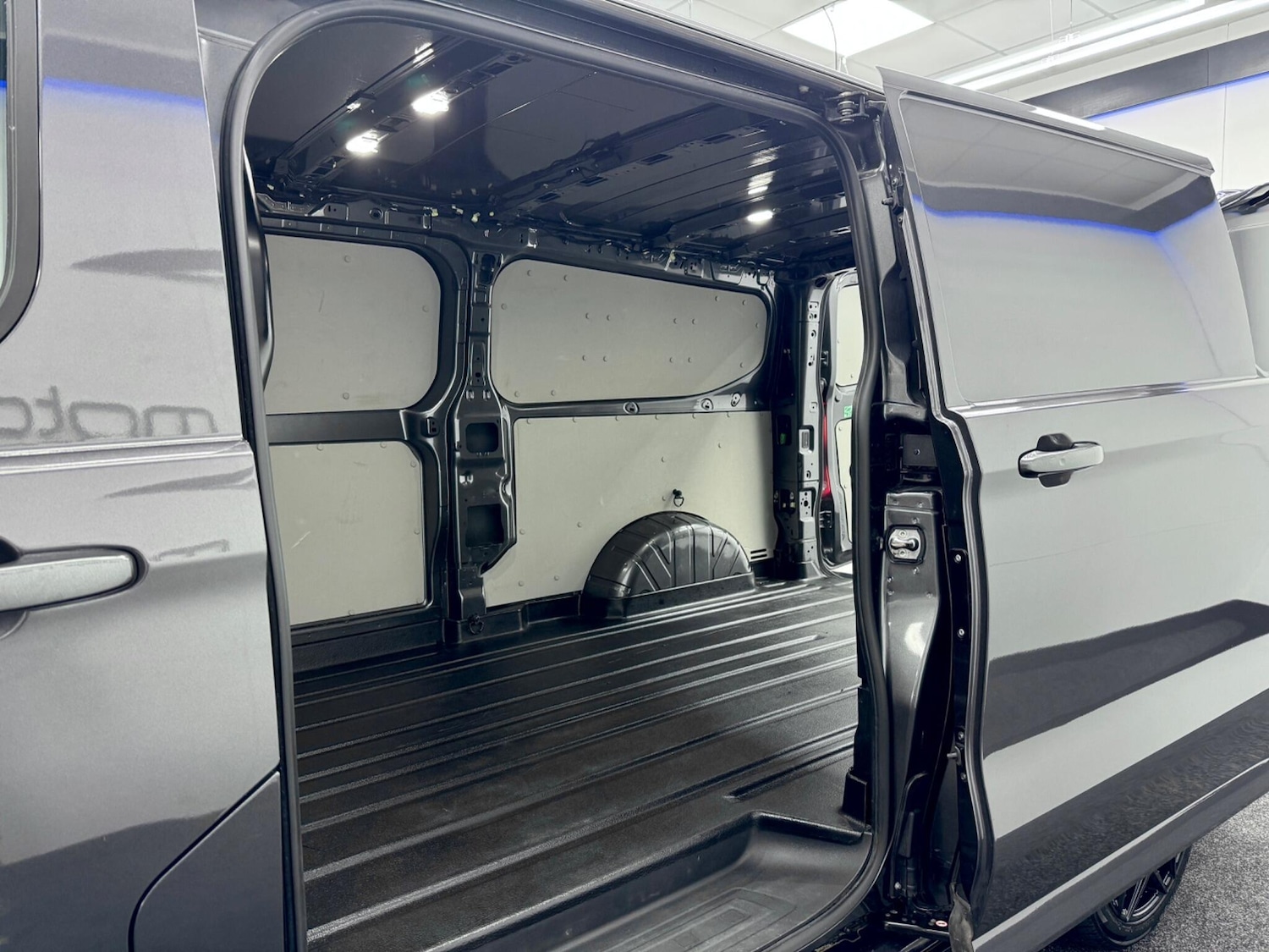 Used Ford Transit Custom 2024 for sale - 76912676: Photo 44