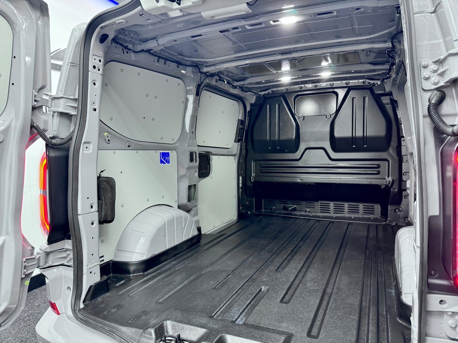 Used Ford Transit Custom 2024 for sale - 76886124: Photo 20