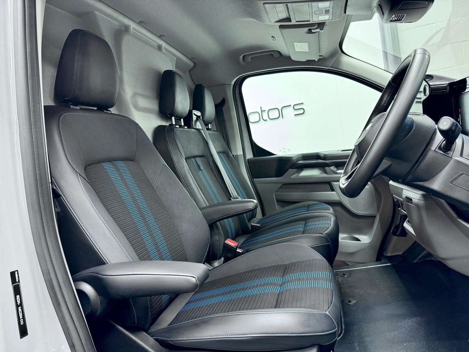Used Ford Transit Custom 2024 for sale - 76886124: Photo 3