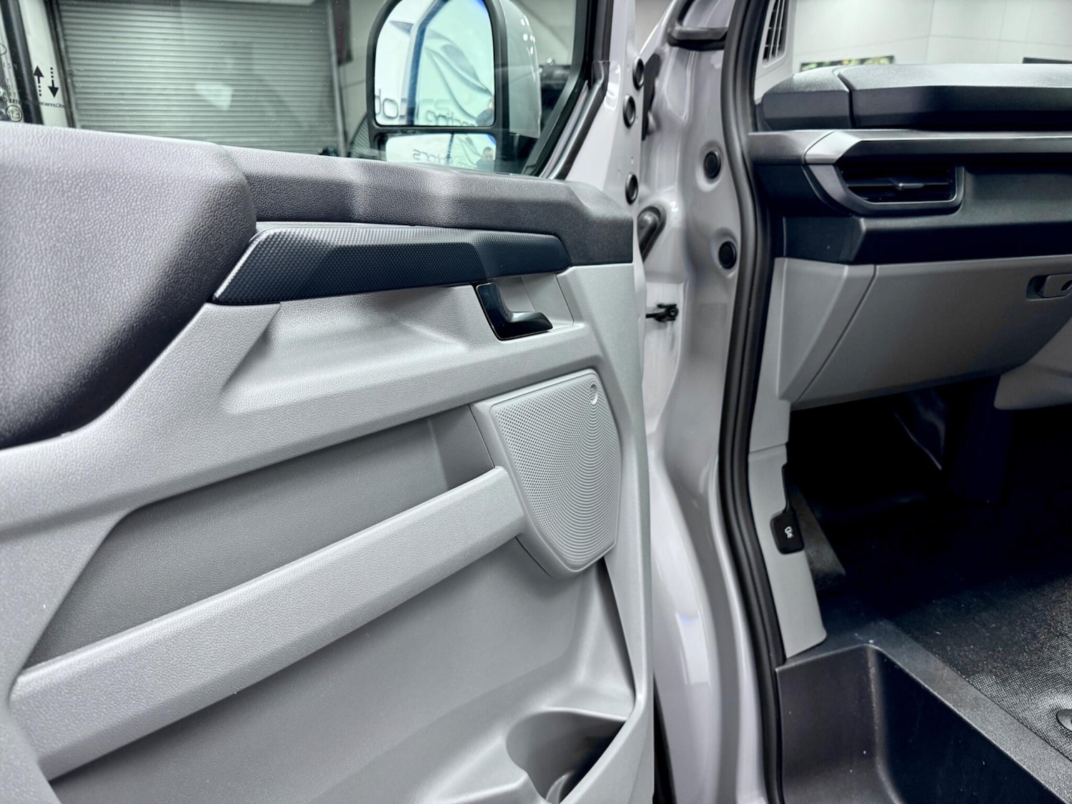 Used Ford Transit Custom 2024 for sale - 76886124: Photo 34