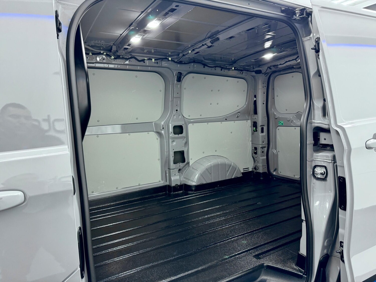 Used Ford Transit Custom 2024 for sale - 76886124: Photo 9