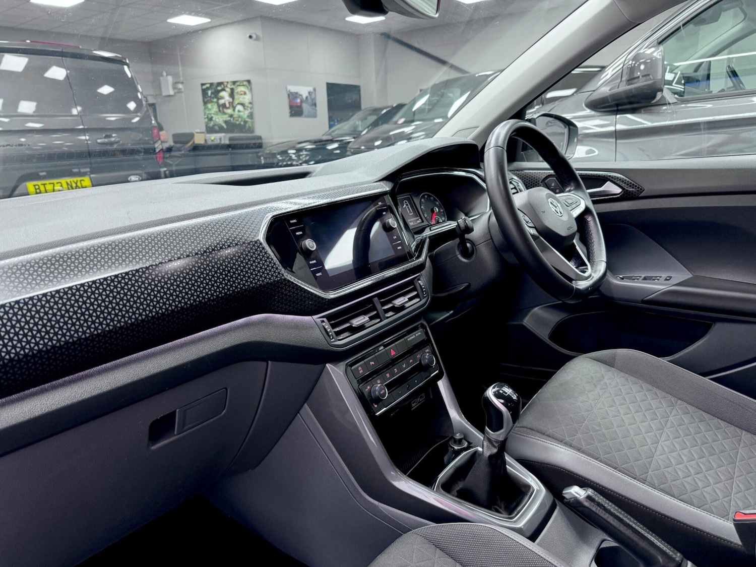 Used Volkswagen T-Cross 2019 for sale - 76137445: Photo 15