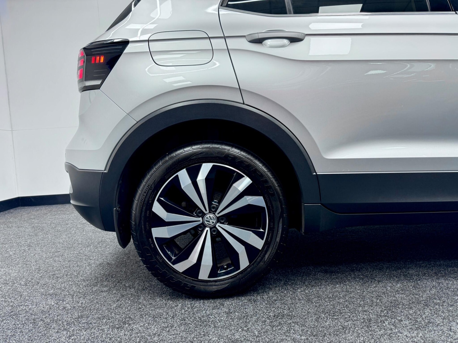 Used Volkswagen T-Cross 2019 for sale - 76137445: Photo 26