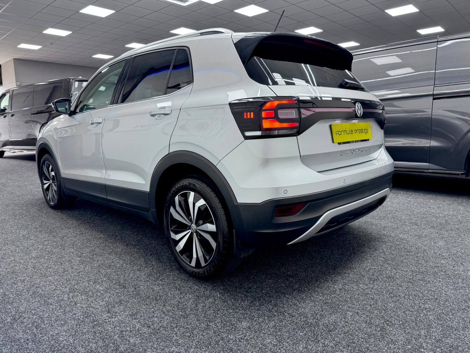 Used Volkswagen T-Cross 2019 for sale - 76137445: Photo 3