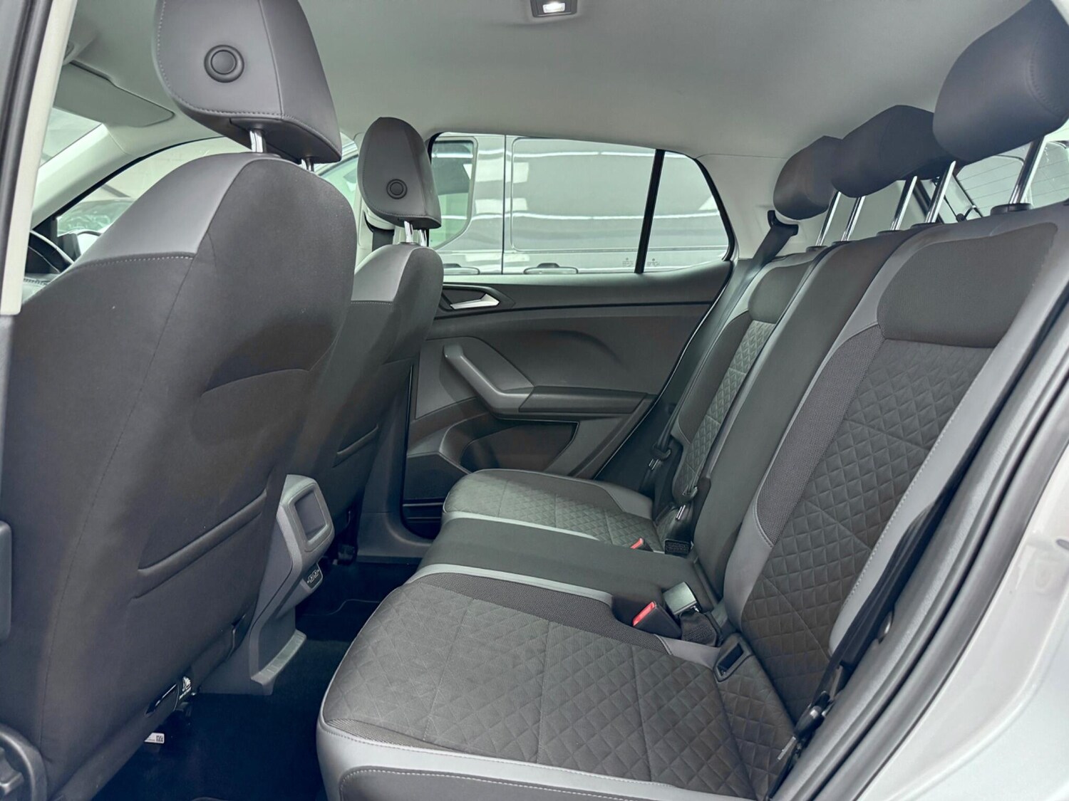 Used Volkswagen T-Cross 2019 for sale - 76137445: Photo 32