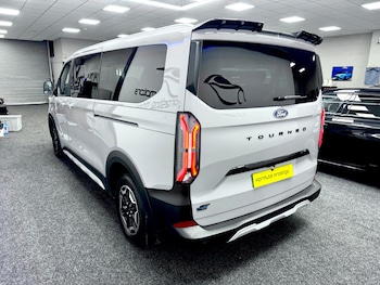 Used Ford E-Tourneo Custom 2024 for sale - 79483699: Photo