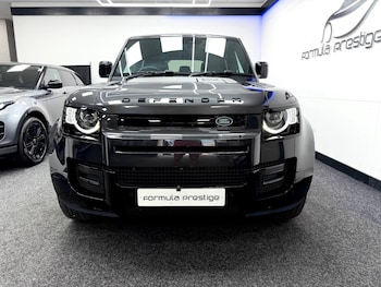 Used Land Rover Defender 110 2025 for sale - 79012922: Photo