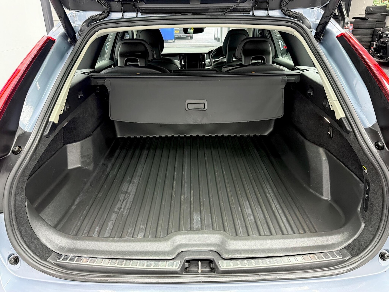 Used Volvo V90 2017 for sale - 76855953: Photo 24