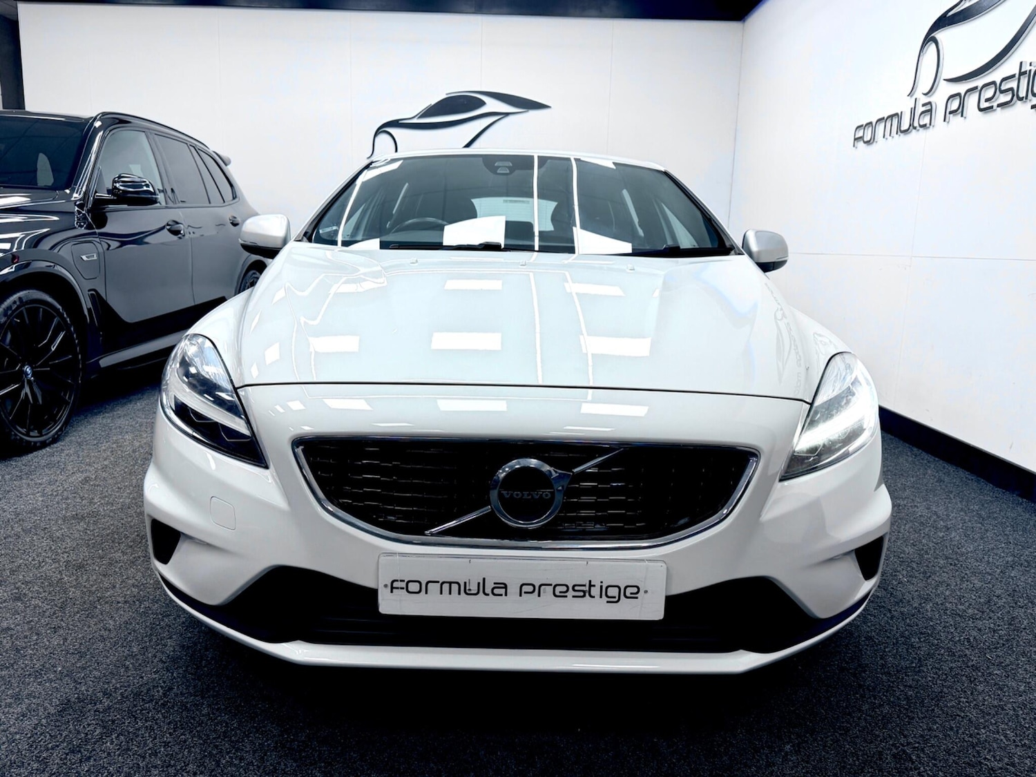 Used Volvo V40 2017 for sale - 77254719: Photo 11
