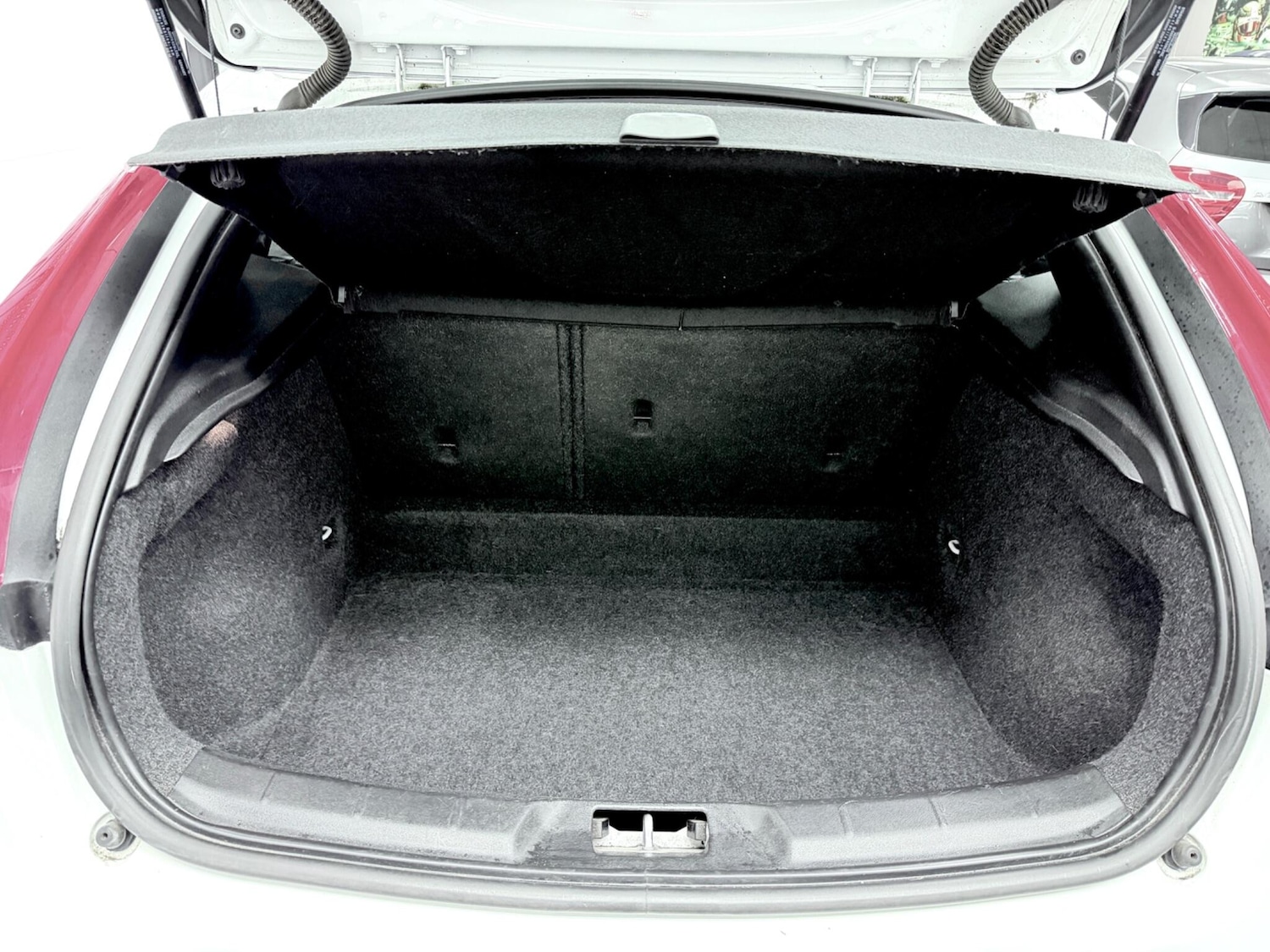 Used Volvo V40 2017 for sale - 77254719: Photo 14