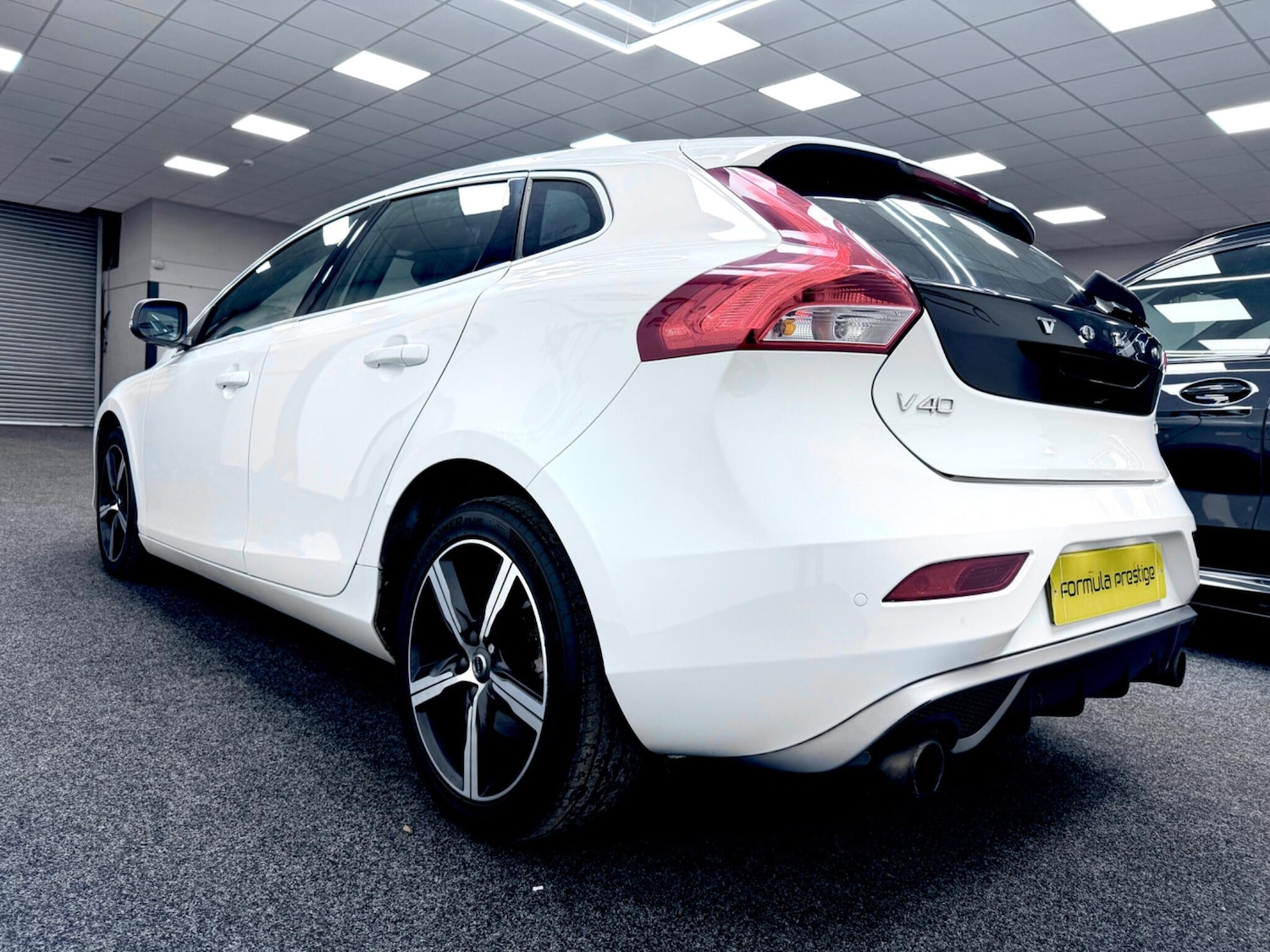 Used Volvo V40 2017 for sale - 77254719: Photo 25