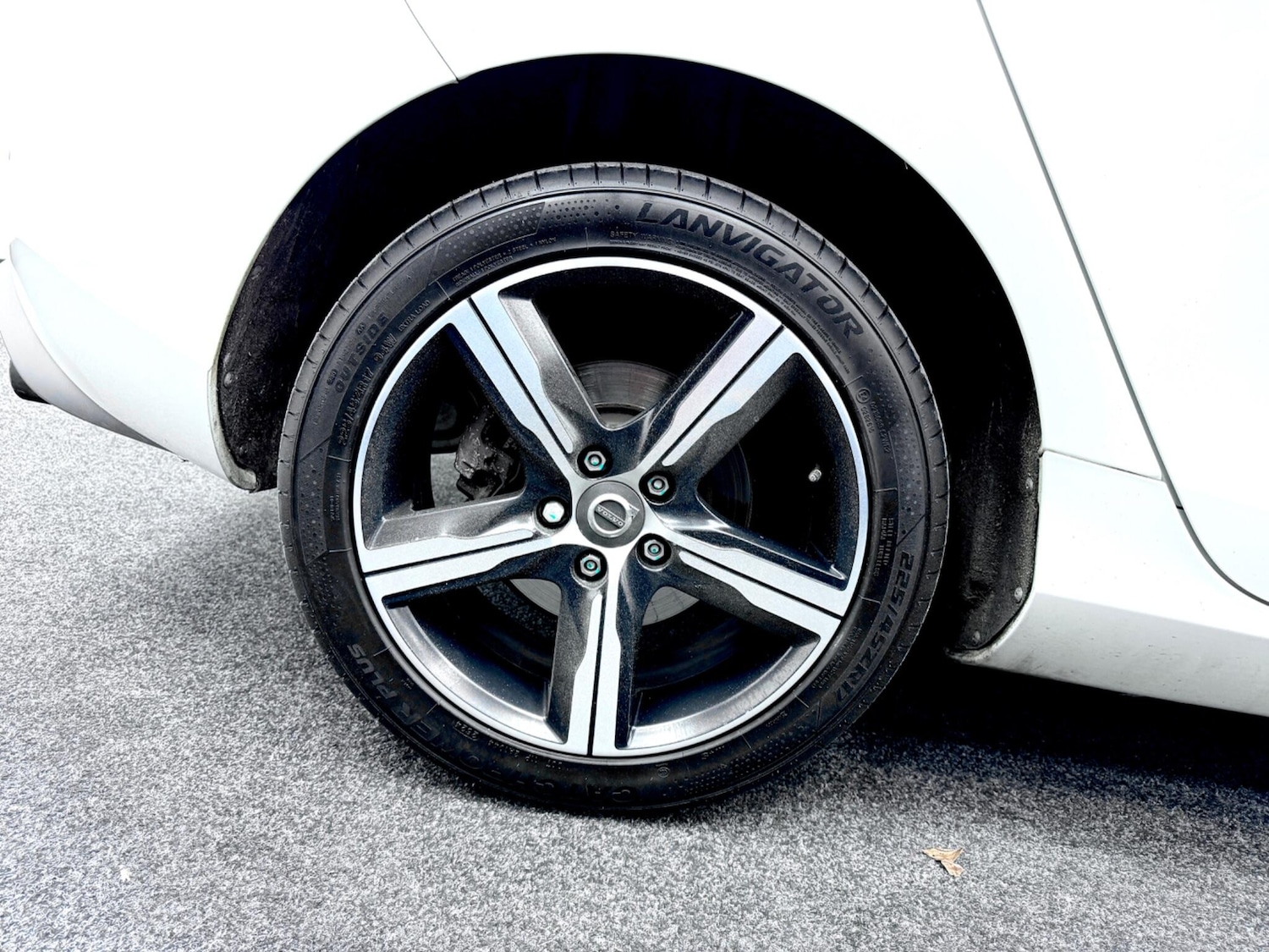 Used Volvo V40 2017 for sale - 77254719: Photo 29