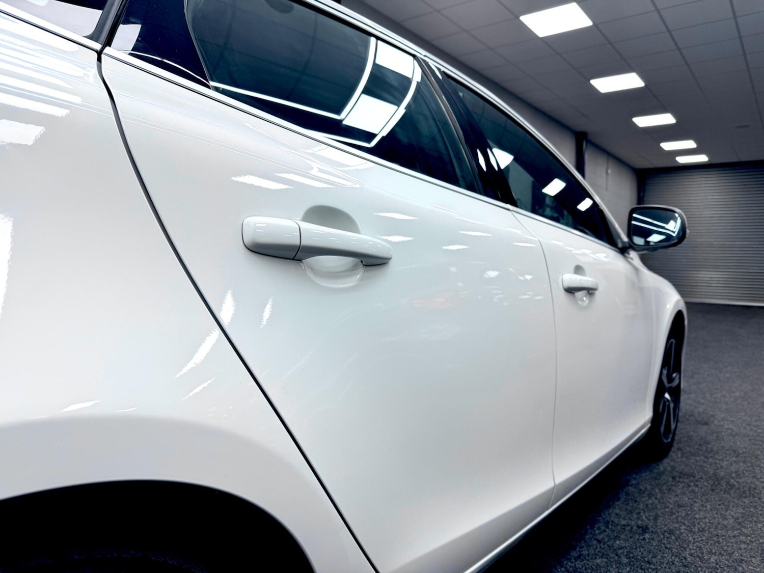 Used Volvo V40 2017 for sale - 77254719: Photo 30