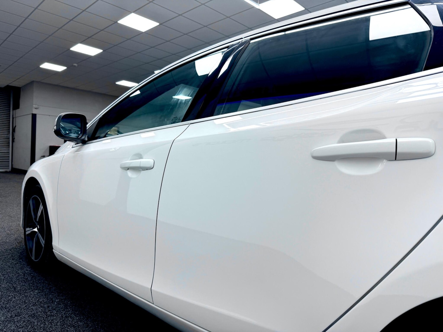 Used Volvo V40 2017 for sale - 77254719: Photo 31