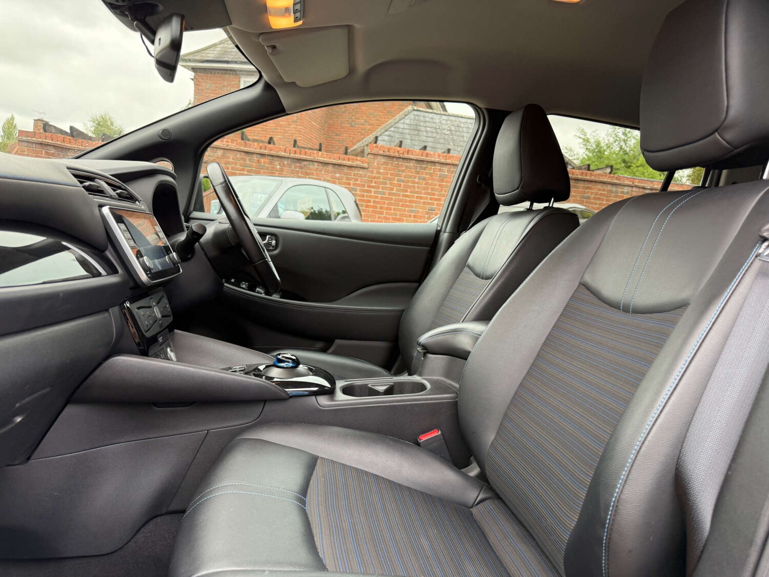 Used Nissan Leaf 2021 for sale - 77765750: Photo 14