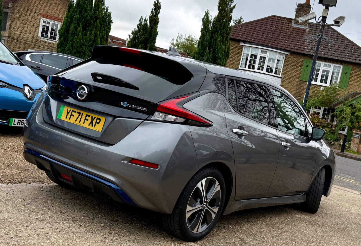 Used Nissan Leaf 2021 for sale - 77765750: Photo 3