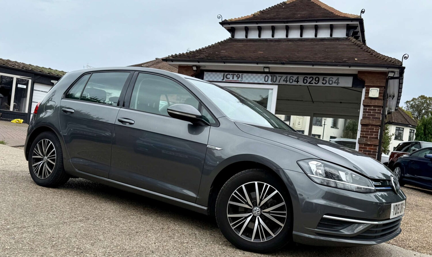 Used Volkswagen Golf 2019 for sale - 75944733: Photo 24