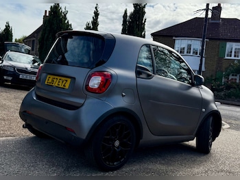 Used smart fortwo 2017 for sale - 76018469: Photo