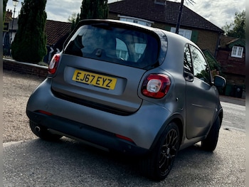 Used smart fortwo 2017 for sale - 76018469: Photo