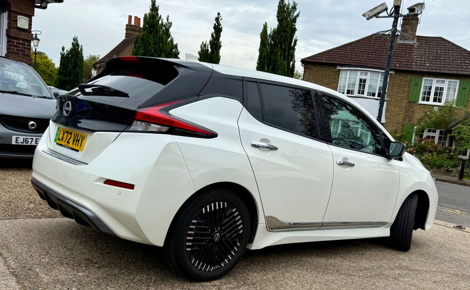 Used Nissan Leaf 2022 for sale - 76277800: Photo 2