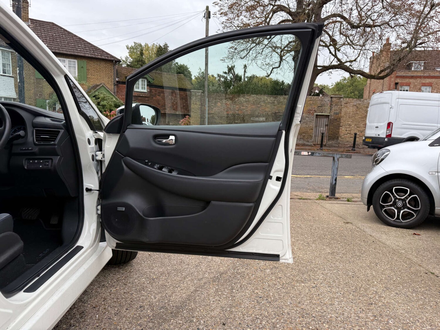 Used Nissan Leaf 2022 for sale - 76277800: Photo 20