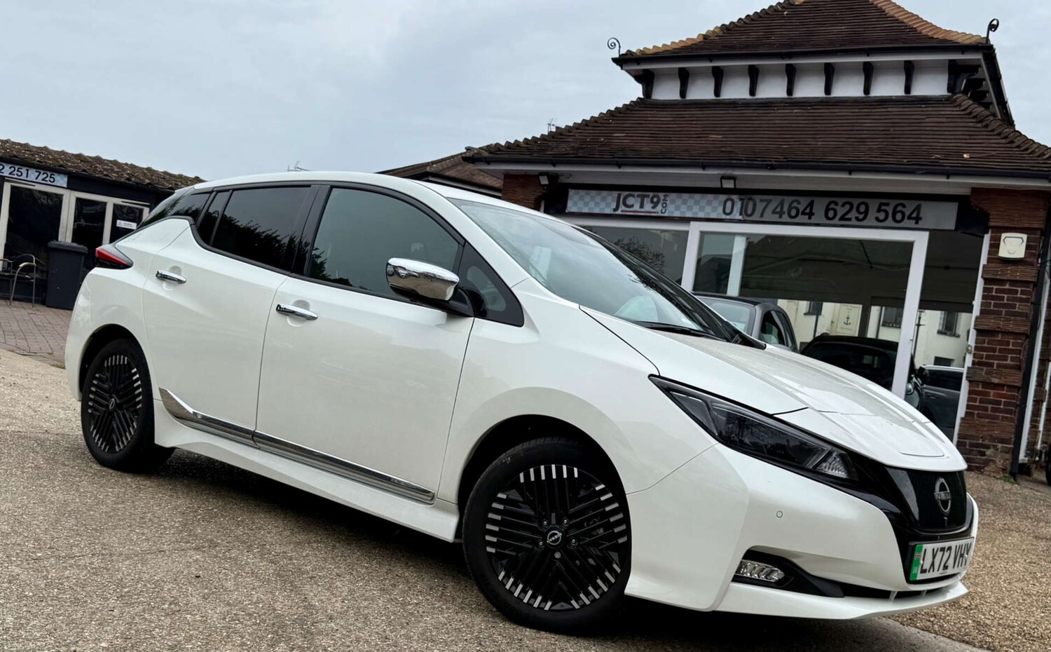 Used Nissan Leaf 2022 for sale - 76277800: Photo 24