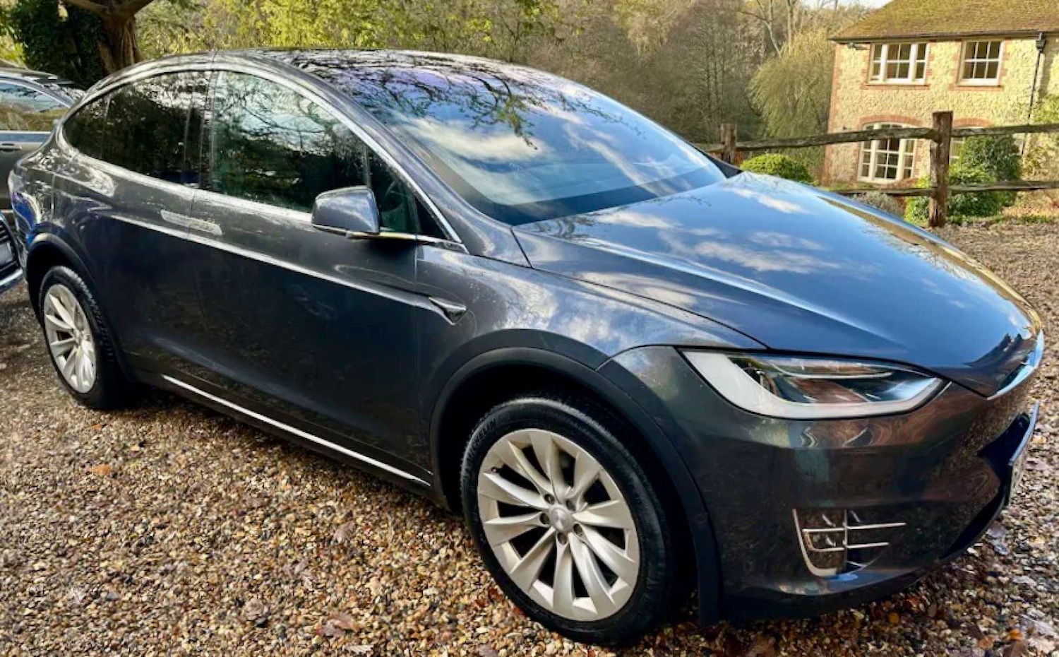 Used Tesla Model X 2018 for sale - 76934873: Photo 1