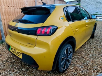 Used Peugeot 208 2020 for sale - 76476337: Photo