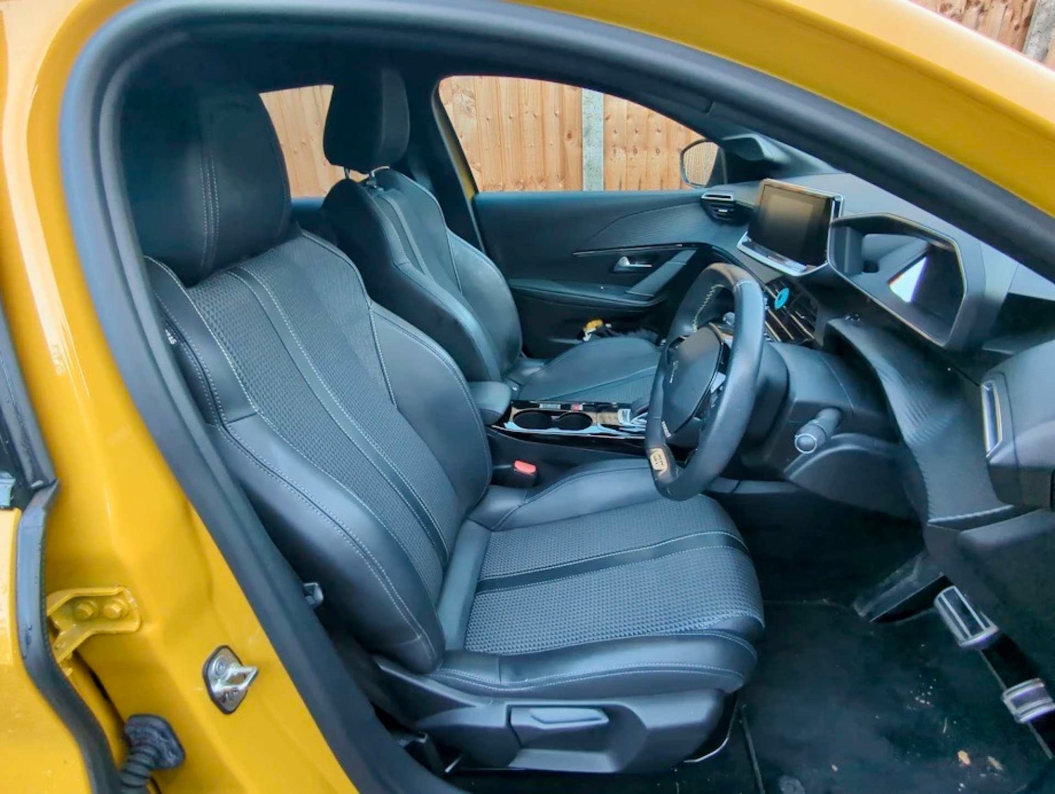 Used Peugeot 208 2020 for sale - 76476337: Photo 5