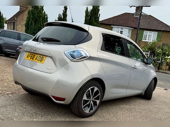 Used Renault Zoe 2018 for sale - 75343328: Photo
