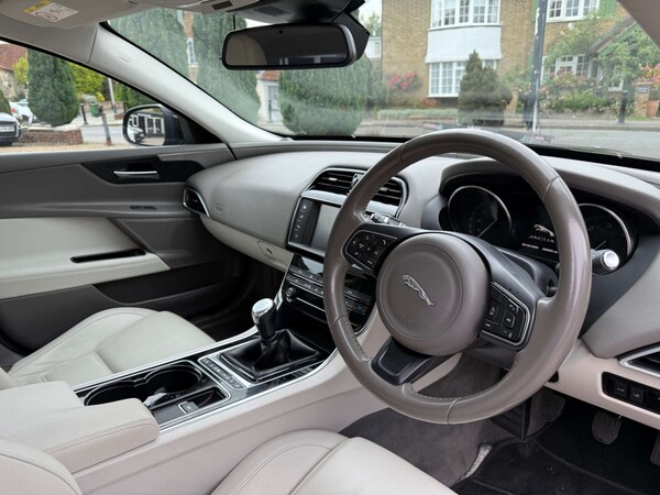 Used Jaguar XE 2016 for sale - 76275280: Photo 18