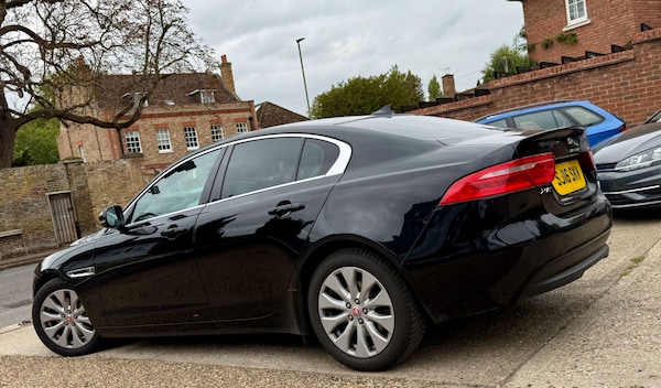 Used Jaguar XE 2016 for sale - 76275280: Photo 28