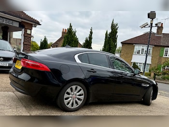 Used Jaguar XE 2016 for sale - 76275280: Photo 2