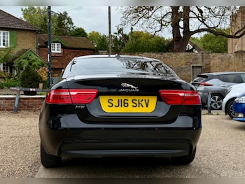Used Jaguar XE 2016 for sale - 76275280: Photo 4
