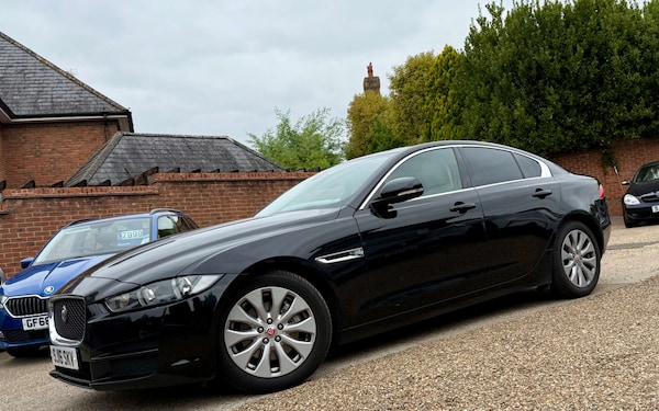 Used Jaguar XE 2016 for sale - 76275280: Photo 7
