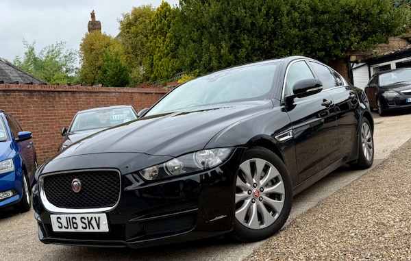 Used Jaguar XE 2016 for sale - 76275280: Photo 8