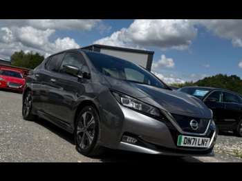 2021 - Leaf Tekna 5dr