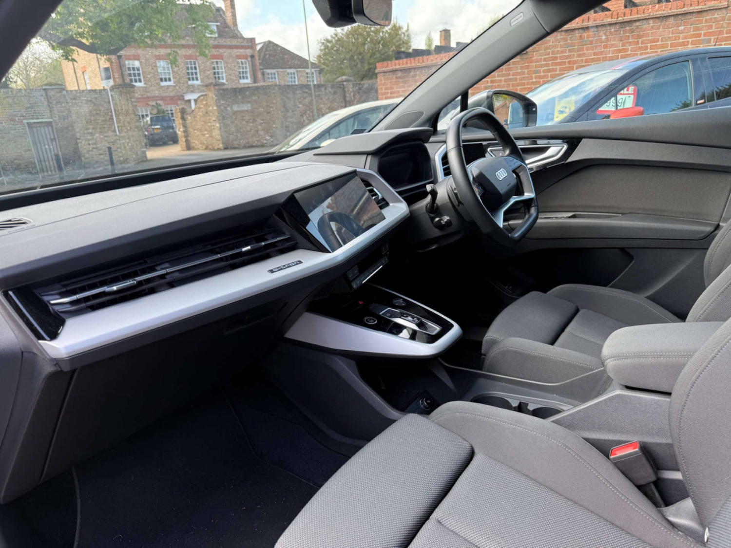 Used Audi Q4 e-tron 2021 for sale - 76367331: Photo 14