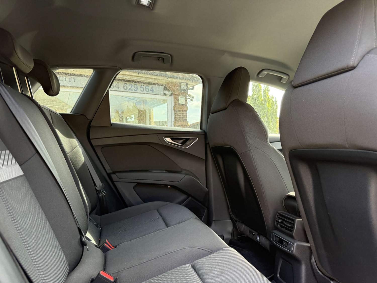 Used Audi Q4 e-tron 2021 for sale - 76367331: Photo 38