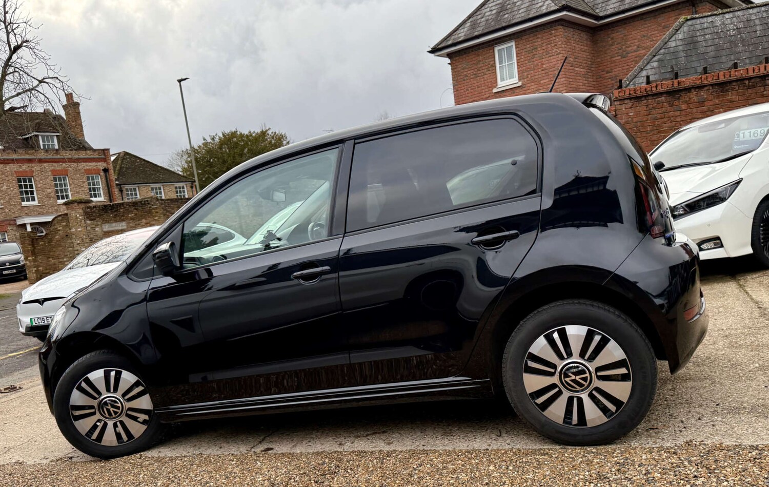 Used Volkswagen up! 2021 for sale - 77704076: Photo 28