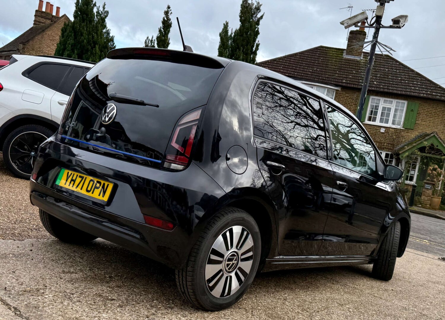 Used Volkswagen up! 2021 for sale - 77704076: Photo 4