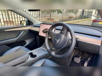 Used Tesla Model Y 2022 for sale - 78272801: Photo