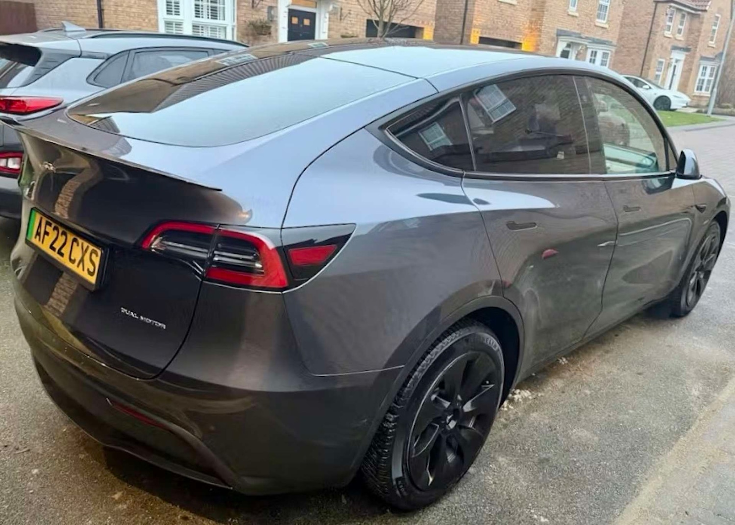 Used Tesla Model Y 2022 for sale - 77434615: Photo 2