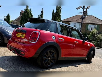 Used MINI Hatch 2019 for sale - 79437388: Photo